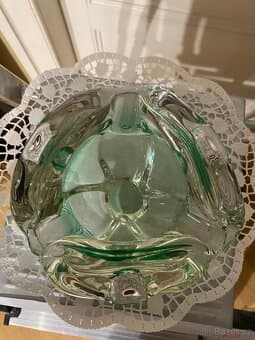 Popelník hutní sklo zelený