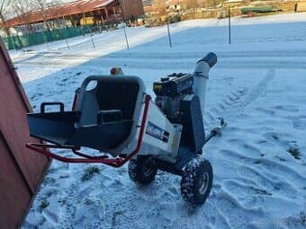 Motorový štěpkovač Lumag RAMBO HC10PRO