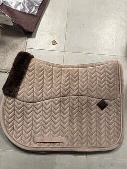 Kentucky podsedlová dečka