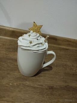 Vánoční hrníček rekvizita