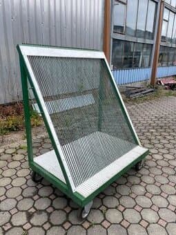 Vozík na tabulové sklo nebo deskový materiál