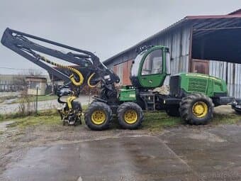 John Deere 1070 E