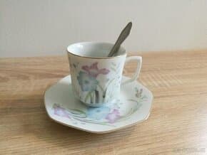 Starožitný porcelánový šálek s podšálkem a lžičkou / hrníček