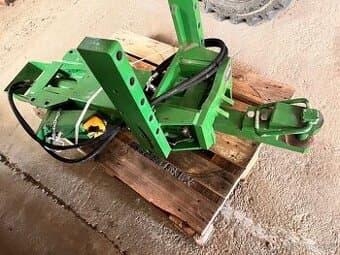 Prodám výsuvný závěs na traktory 8R