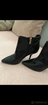 LUXUSNÍ DÁMSKÉ BOTY PATRIZIA PEPE, nové, kožené