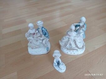Starožitné porcelánové sošky
