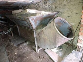 Fukar na seno senomet SLEVA