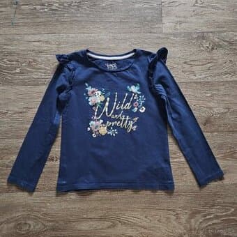 Dívčí triko C&A vel. 134