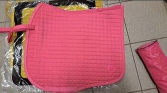 Eskadron dečka, bandáže pink