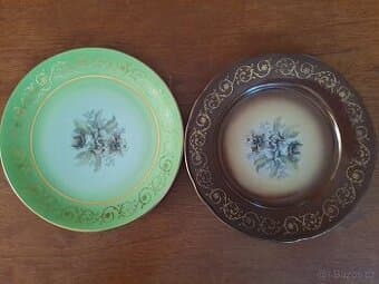 2x ozdobné talíře, značeno, Porcelánka Moritz Zdekauer