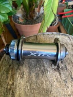 Přední náboj Shimano Xtr hb-m965, top stav