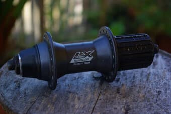 zadni naboj Shimano LX FH-M570, 32 der