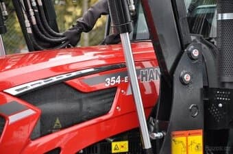 Traktor HANWO HWE 354С.Traktor 40 k 29kW