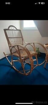 Houpací křeslo,stolek ,police