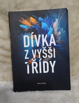 Nová kniha Dívka z vyšší třídy Hana Adler