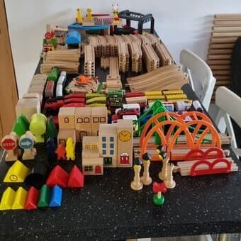 Dřevěné vláčky,koleje + příslušenství