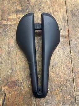 Sedlo Bontrager Aeolus Comp 145 mm