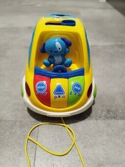 Mluvící auto VTech