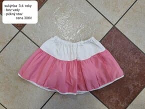 Divci obleceni vel.98/104 trička, saty, mikiny