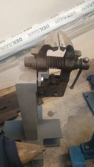 Kovářský svěrák