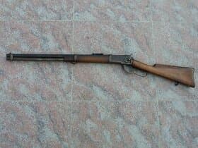 Puška-Winchestrovka-opakovačka
