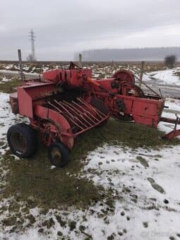 Lis na seno slámu welger