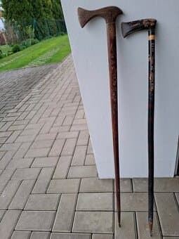 Prodám staré vycházkové hole