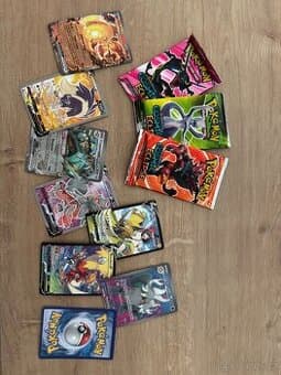 Pokémon TCG - karty Cosmic Eclipse