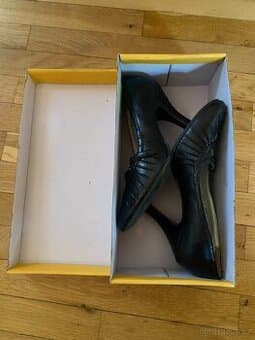 Černé lodičky vel 36
