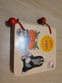 Drevena knizka s krteckem