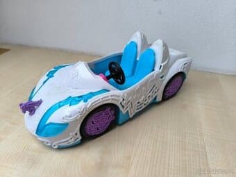 Barbie auto Monster
