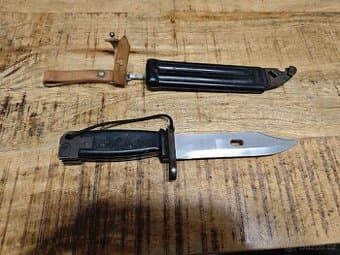 Bajonet AK-74. Jugoslavie. Originál.