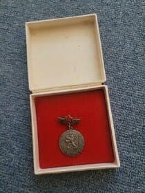 Odznak zasloužilý pracovník