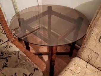 Konferenční stolek