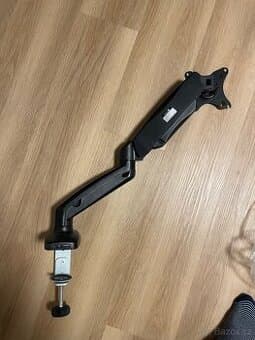 Drzak na monitor rameno