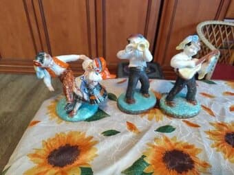 Staré došky Ditmar Urnách.