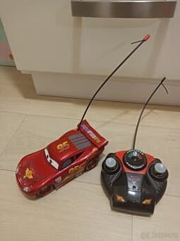 Autíčko na dálkové ovládání  Blesk McQueen