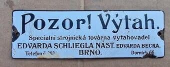 Stará smaltovaná cedule z výtahu 1.republika