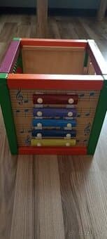 interaktivní dřevěné vkládačky