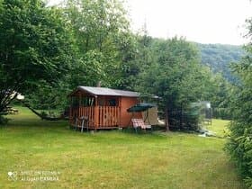 Pronajmu mini chatku v obci Pikovice pro 1-2 osoby