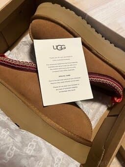 UGG Boty