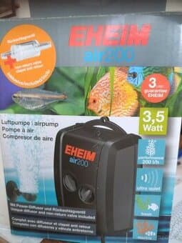 Vzduchovací čerpadlo EHEIM Air 200