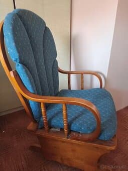 Starožitný nábytek - Houpací křeslo