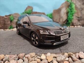 Prodám model 1:18 Škoda octavia 3 facelift scout