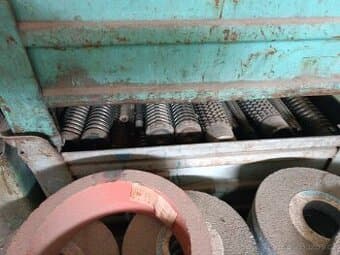 Brusivo protahovací a obrazech frézy