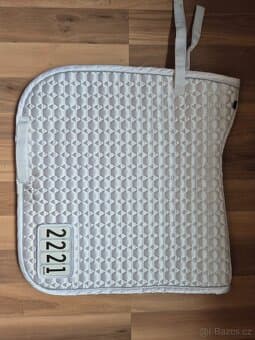 Drezurní podsedlovka Cavallo bílá