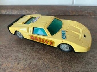 Autíčko Porsche ITES na setrvačník, rozměry na druhé fotce