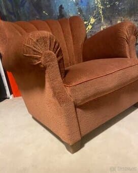 Prodám staré křeslo po babičce