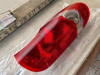 Zadní světlo na karavan Hobby