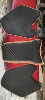 Ochranná nálepka na benzínovou nádrž